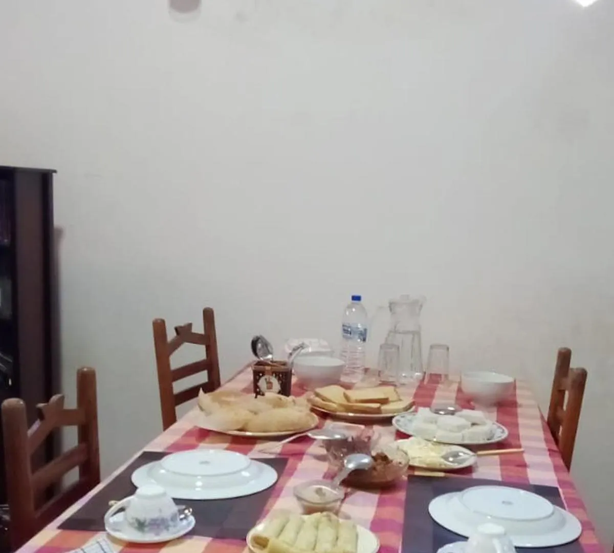 Bernard Homestay كاندي